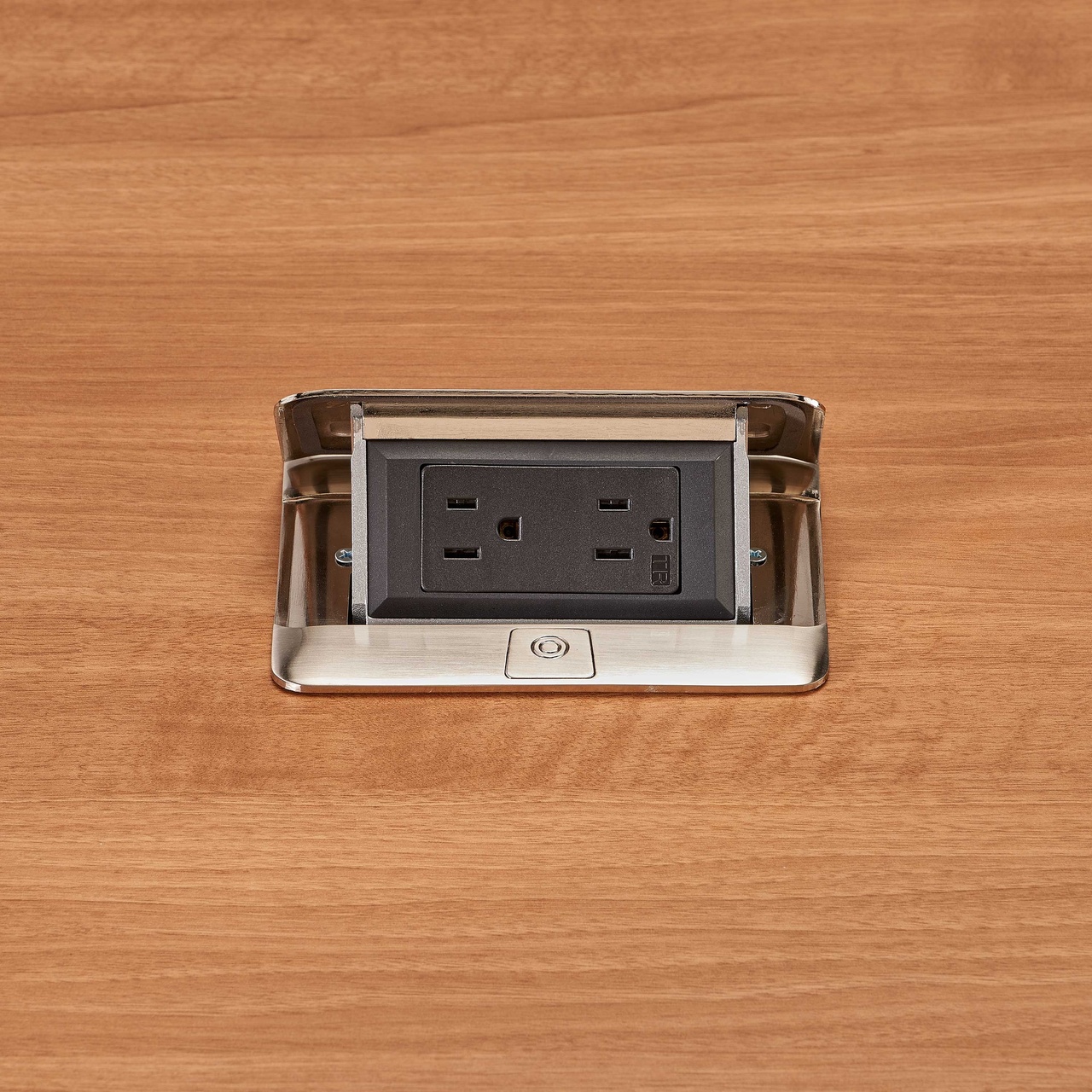 DEQUORUM FLIP UP,STAINLESS WITH 15A RECEPTACLE