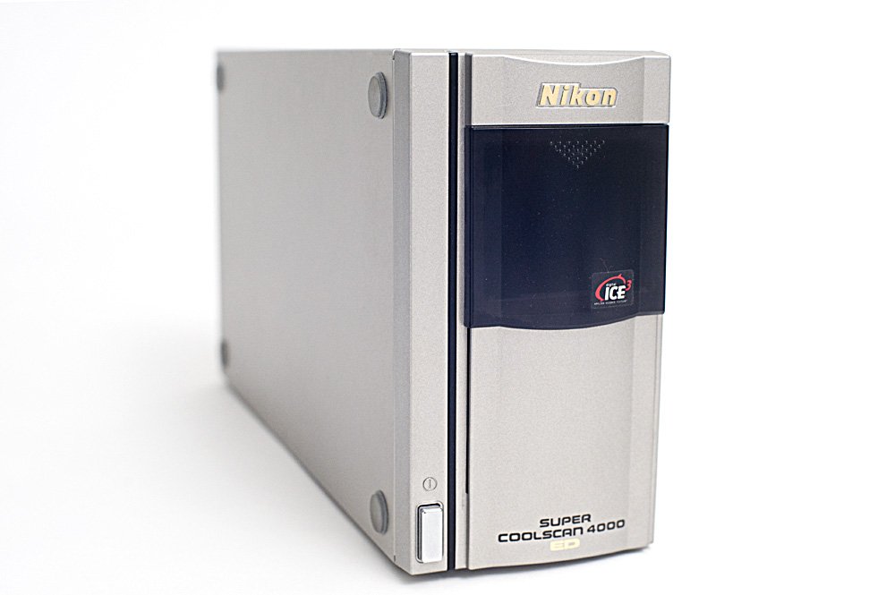 Nikon LS-30 Coolscan III Film Scanner for PC (PC/PowerMac) [USED]